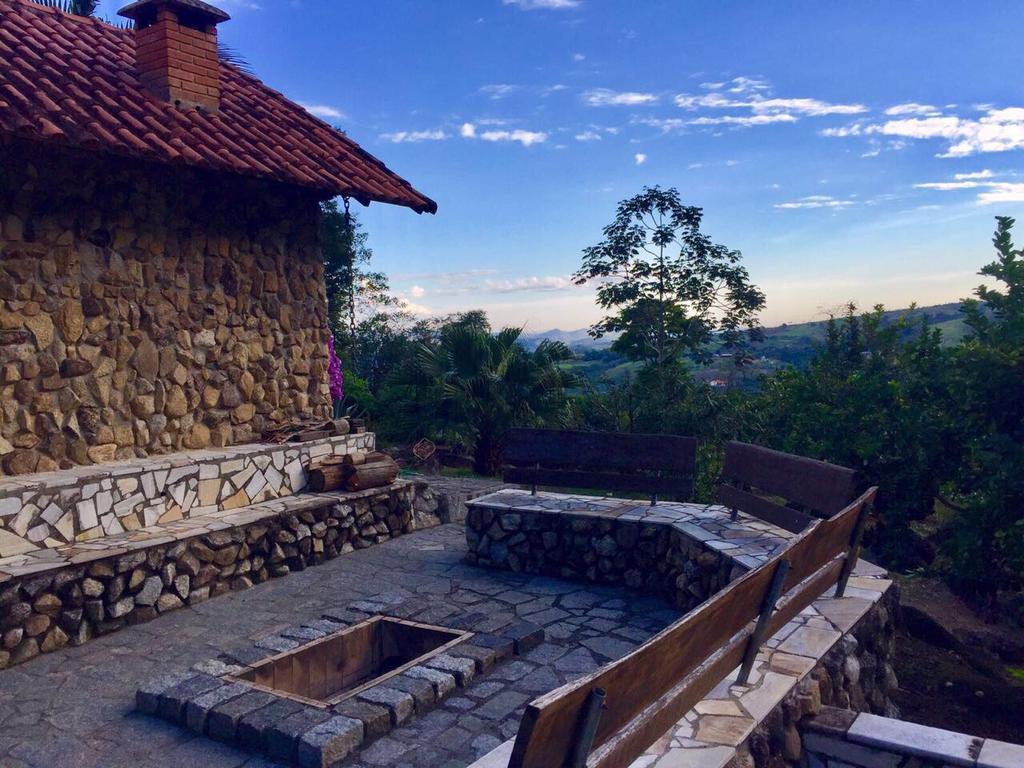 Pousada Sitio Da Luzia เอนเชนเอโรปาสซอส ภายนอก รูปภาพ